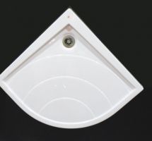 Polkrožne tuš kadi