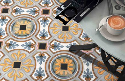 Talne ploščice za kafe bar