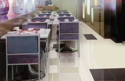 Porcelanske ploščice črne in bele